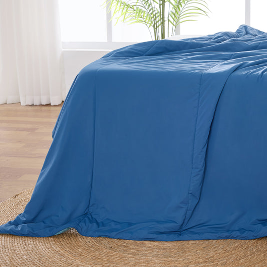 Dual-Sided Cooling Comforter