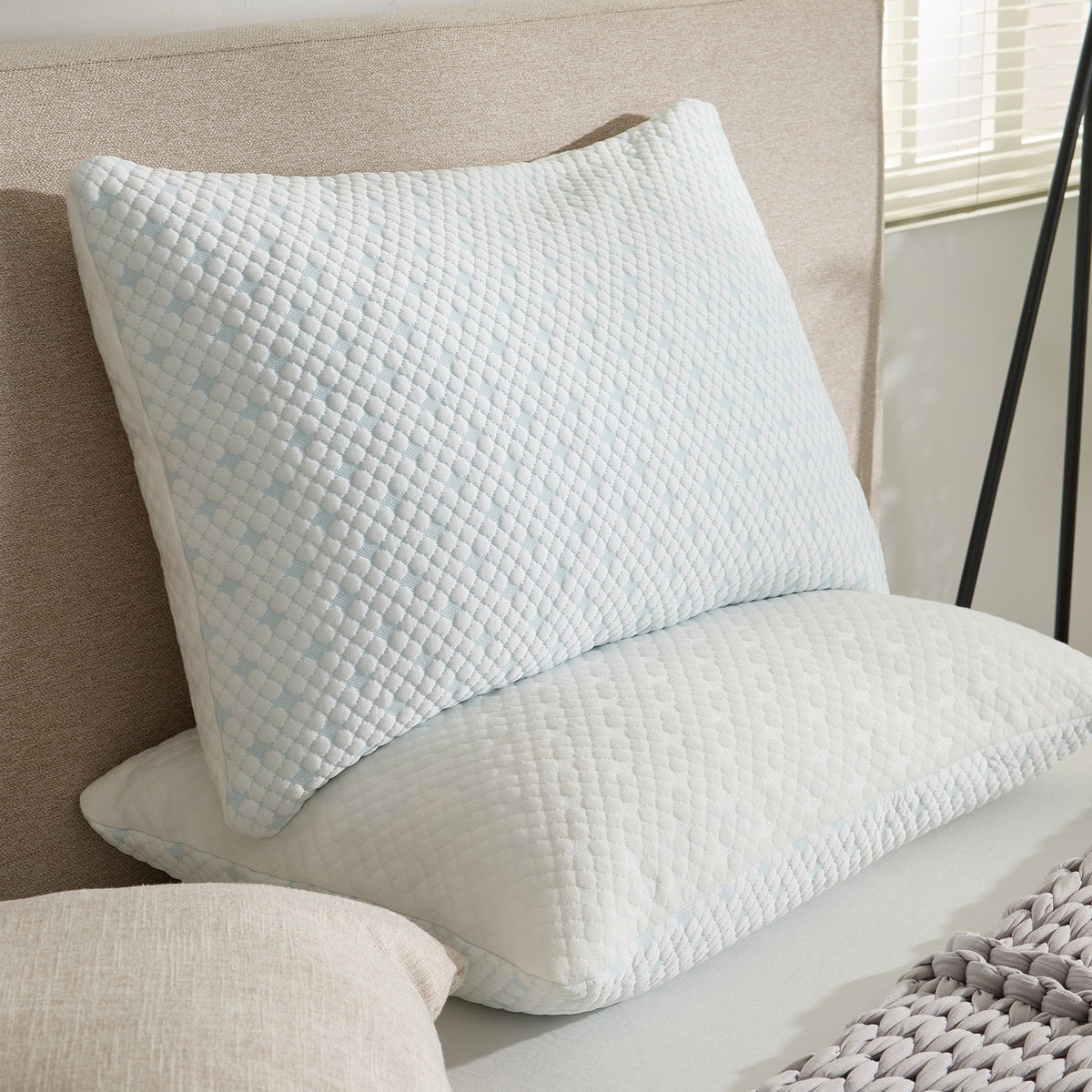 Cooling Adjustable Pillow