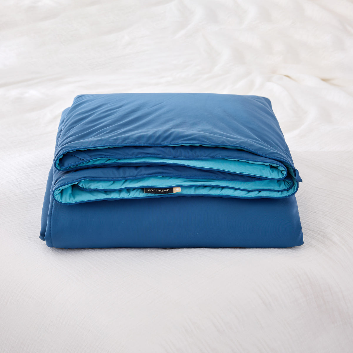 Soft dual-sided quilt for flexible comfort